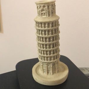 Vintage Leaning Tower of Pisa statue souvenir, 4 inches high.